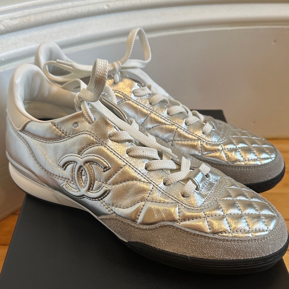 CHANEL Metallic Silver Quilted Sneakers